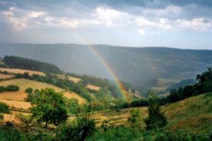 Arc en ciel entre Nozeyrolles et Auvers - copyright Alain BONET