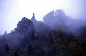 Deux rochers : Rochefort Florac - copyright Pierre Plagnes et Didier Bonnal
